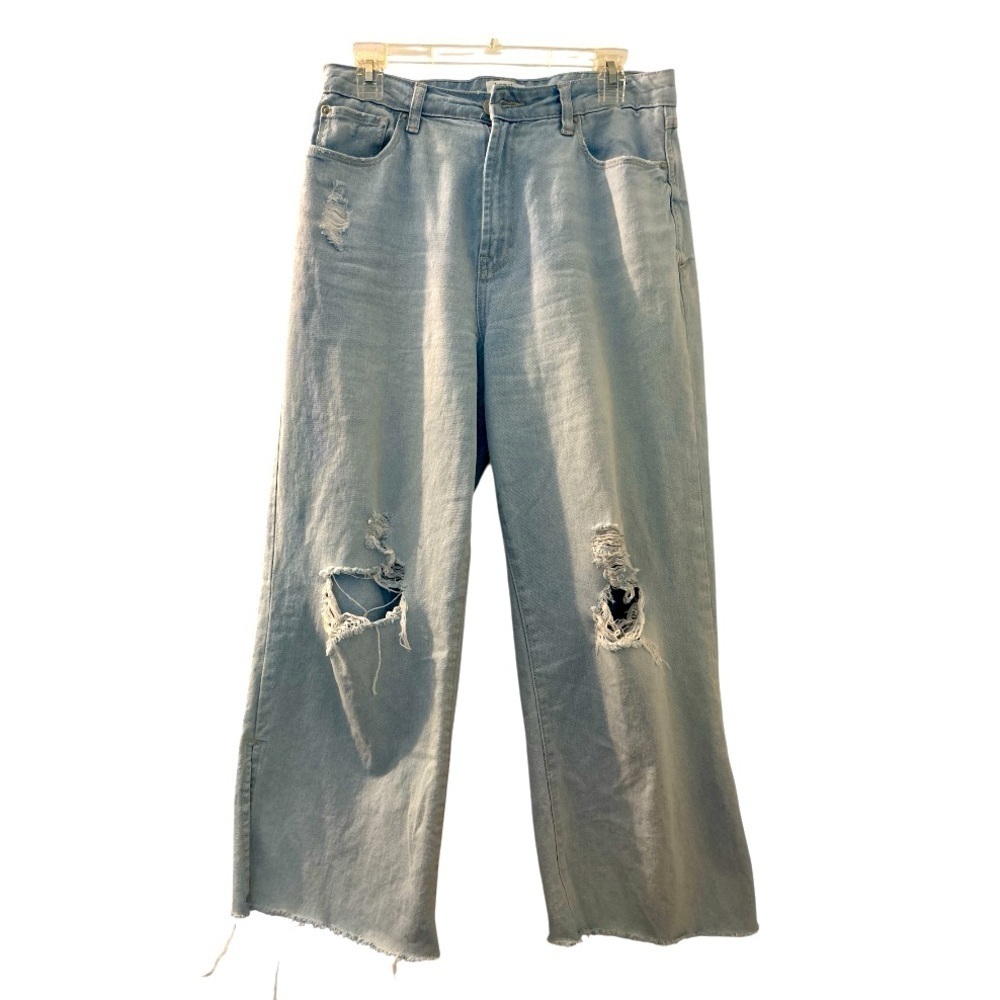 KENSIE jeans, True Vintage label, size 8/29, light blue 100% cotton, wide leg